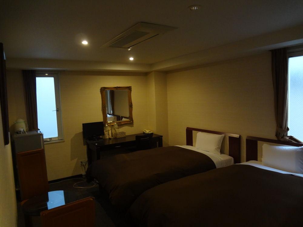 Grampus Inn Ōsaka Extérieur photo